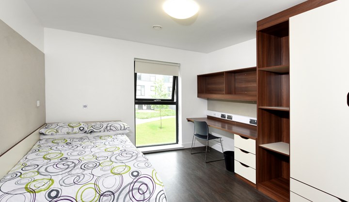 Stirling Bedroom Shared Facilities
